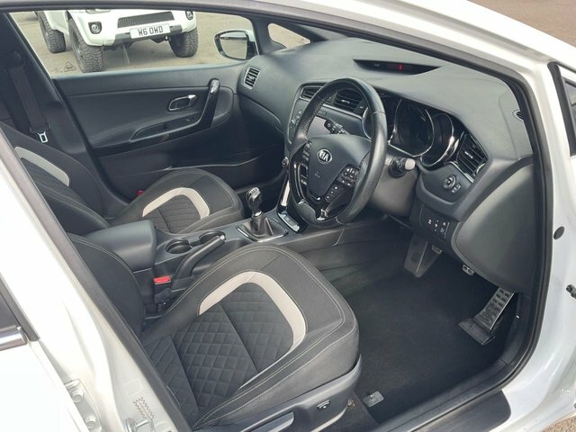 Kia Ceed 1.6 T-gdi Gt Euro 6 Black #19