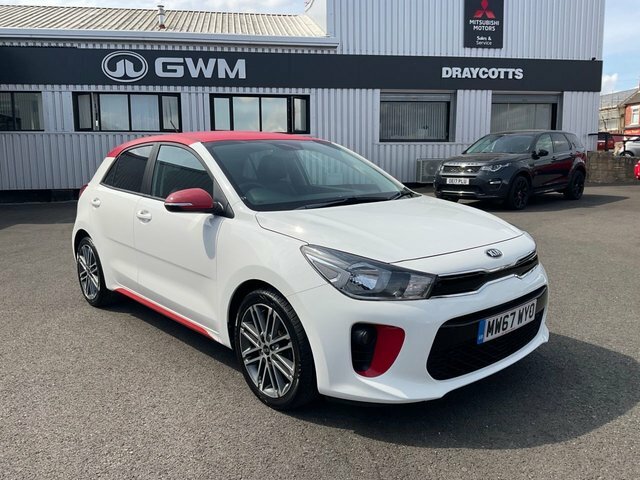 Kia RIO Pulse Hatchback White