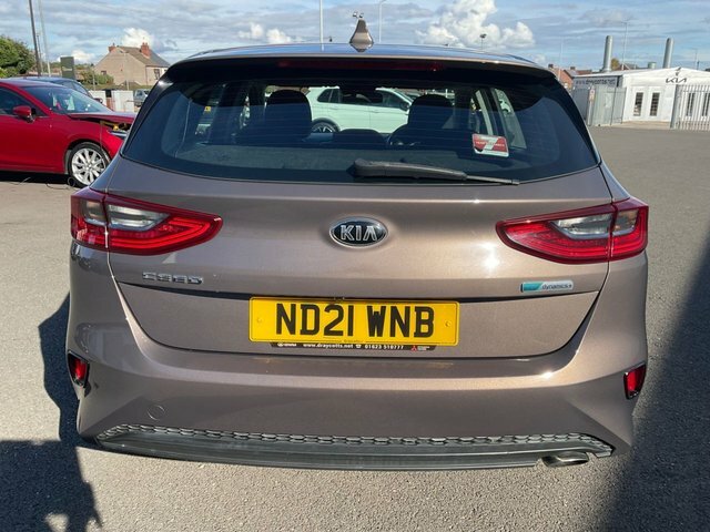 Kia Ceed Crdi Mhev 2 Hatchback Brown #4