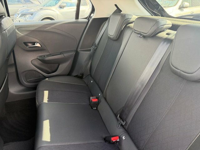 Vauxhall Corsa Se Hatchback White #14