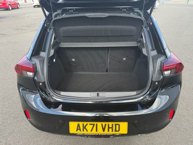 Vauxhall Corsa Se Hatchback White #15