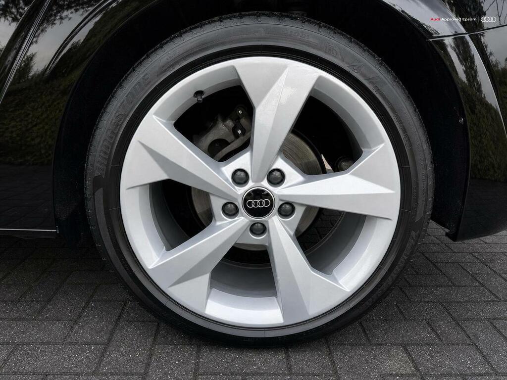 Audi A3 30 Tfsi S Line S Tronic Black #5