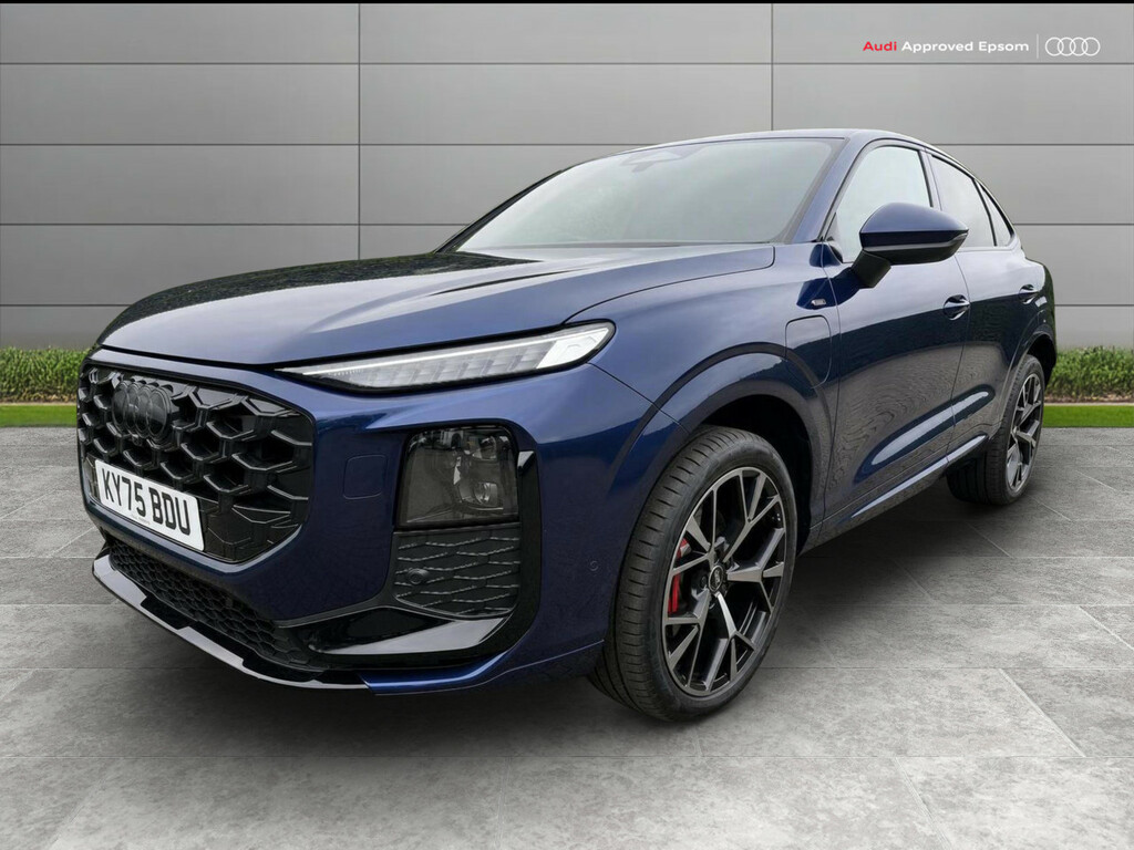 Audi Q3 1.5 E-hybrid Launch Edition Plus S Tronic Blue #3