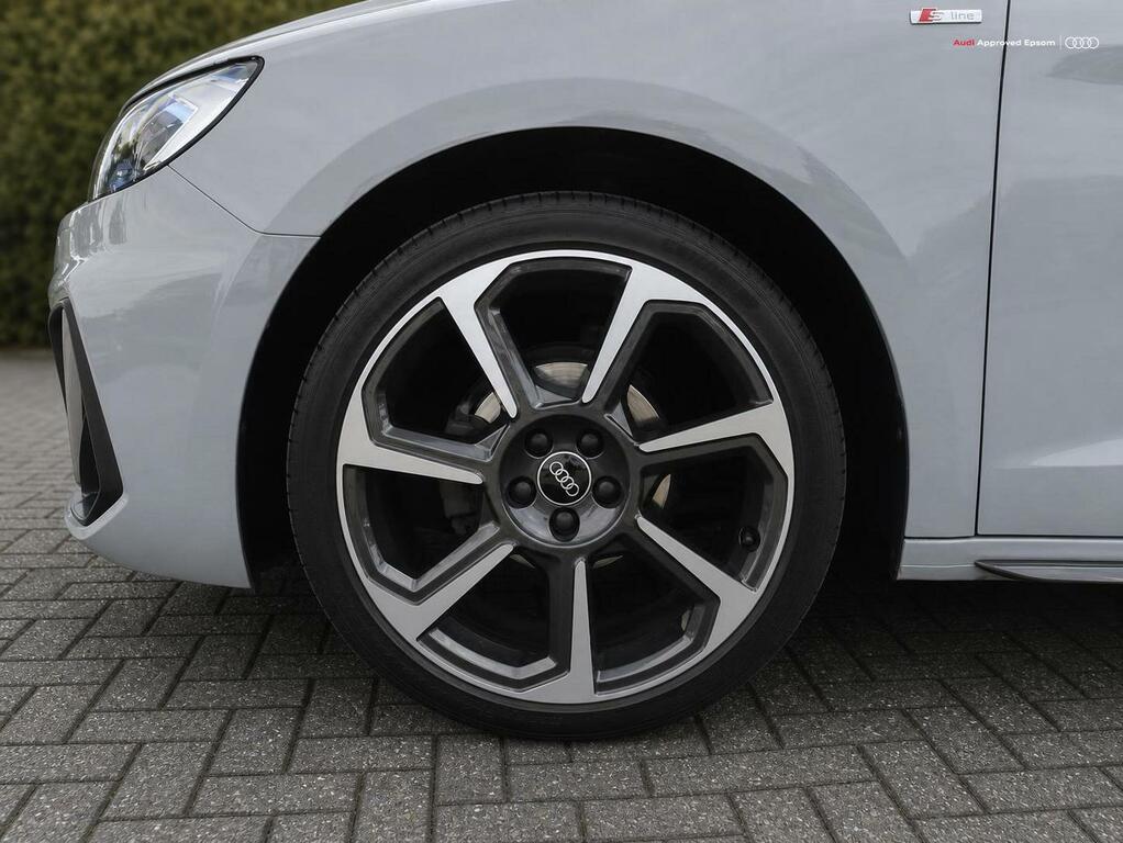 Audi A1 25 Tfsi Black Edition S Tronic Grey #5
