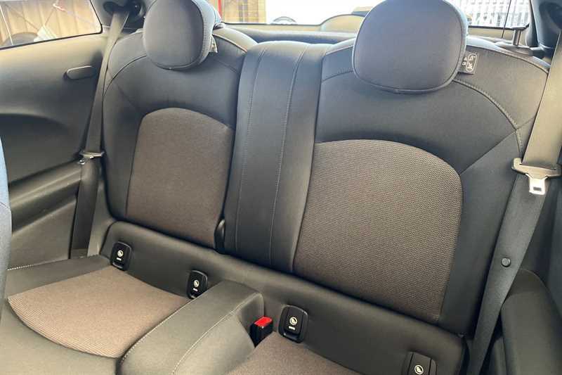 Mini Hatch 1.2 One Euro 6 Ss White #24