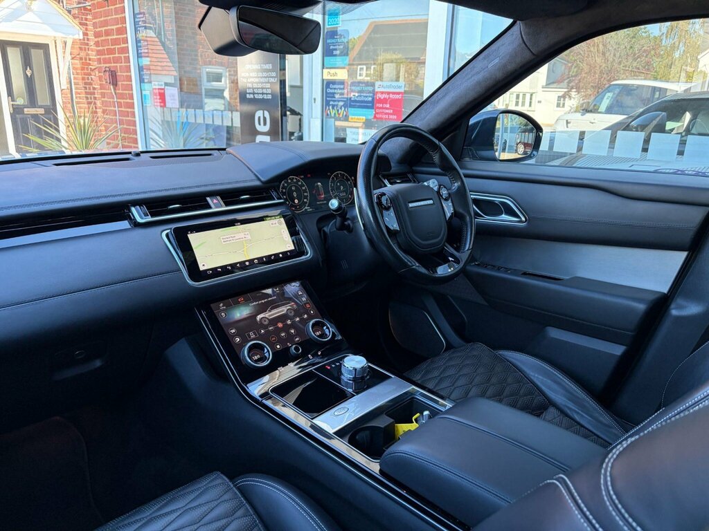 Land Rover Range Rover Velar 3.0 D300 Hse Silver #7