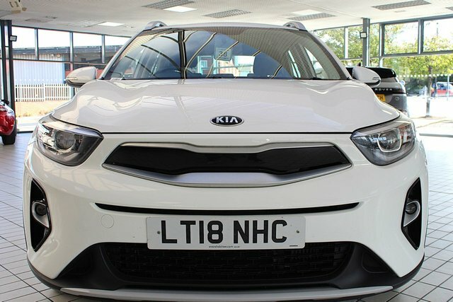 Kia Stonic T-gdi 2 Suv White #3