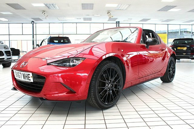Mazda 121 Skyactiv-g Launch Edition Convertible Red