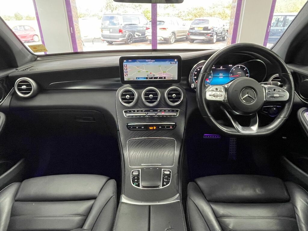 Mercedes-Benz GLC Class Glc 300 Amg Line Premium D 4Matic Black #2