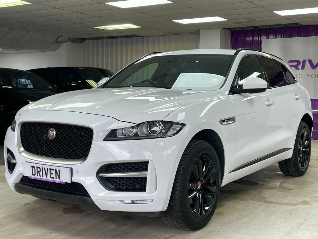 Jaguar F-Pace Diesel White #6