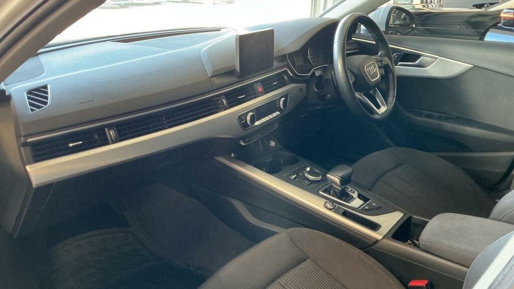 Audi A4 2.0 Tdi 35 Se S Tronic Euro 6 Ss White #3