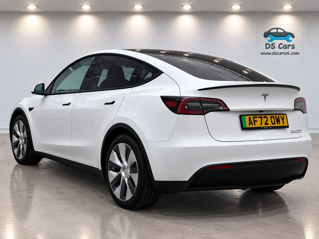 Tesla Model Y Mpv White #4