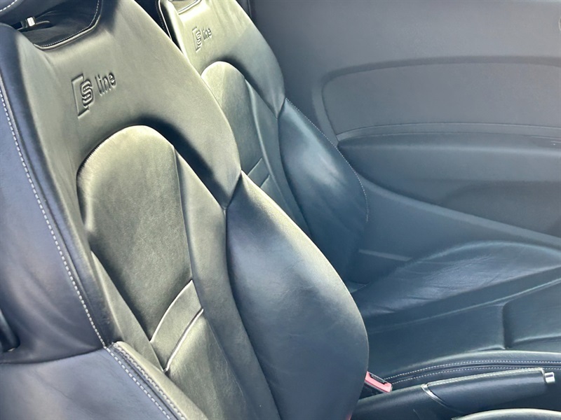 Audi A1 2.0 Tdi Black Edition Hatchback White #3