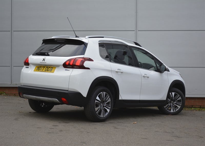 Peugeot 2008 1.2 Puretech Allure Suv Euro 6 White #6
