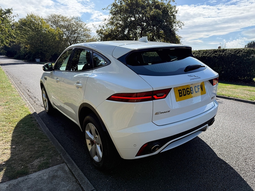 Jaguar E-Pace D150 R-dynamic S U3810 Ulez White #6