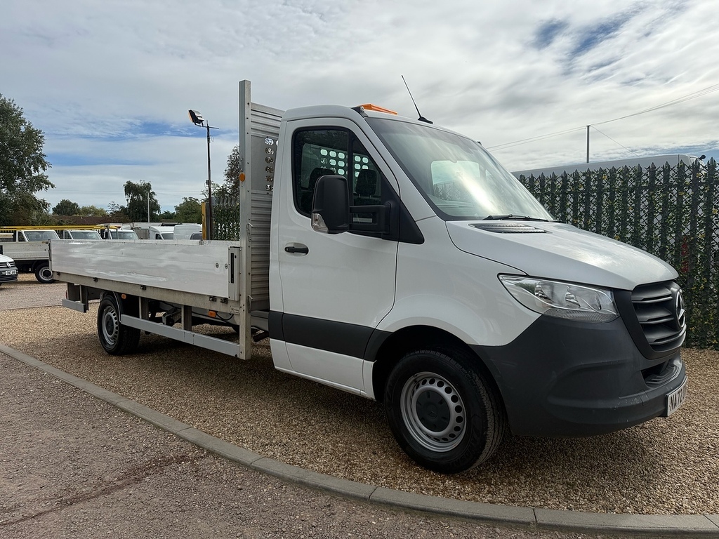 Mercedes-Benz Sprinter 315 2.0 Cdi Progressive L3 Lwb 14Ft Dropside White