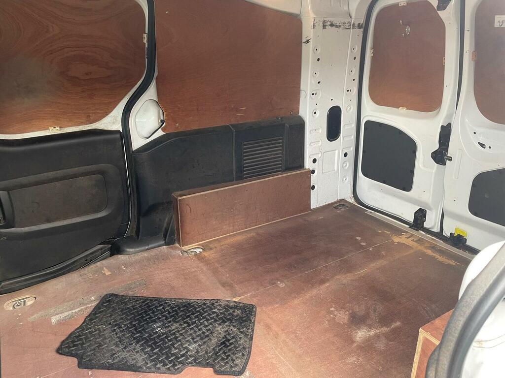 Citroen Berlingo 1.6 Bluehdi 750 LX L2 Ss 6Dr White #6