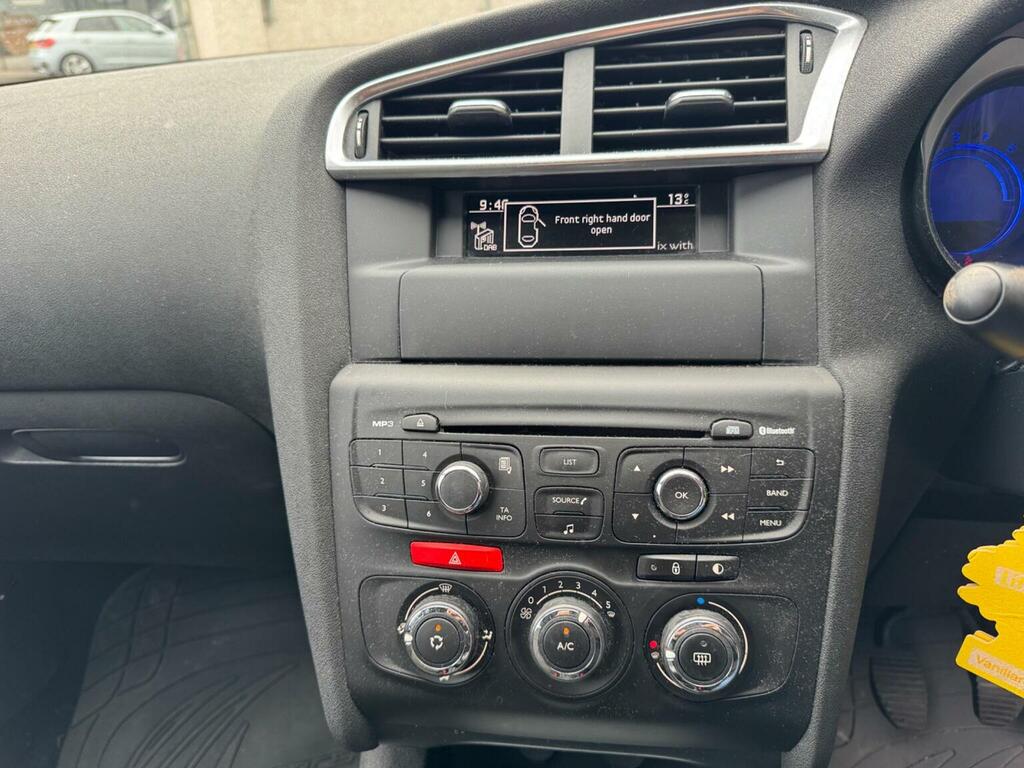 Citroen C4 1.6 E-hdi Selection Euro 5 Ss Red #3