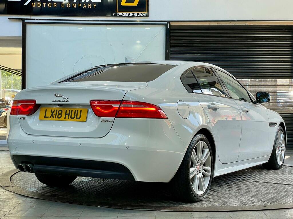 Jaguar XE 2.0D R-sport Euro 6 Ss White #3