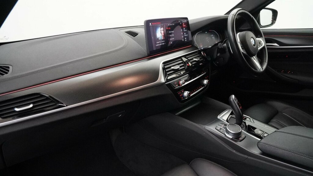 BMW 5 Series 520D Mht M Sport Blue #9