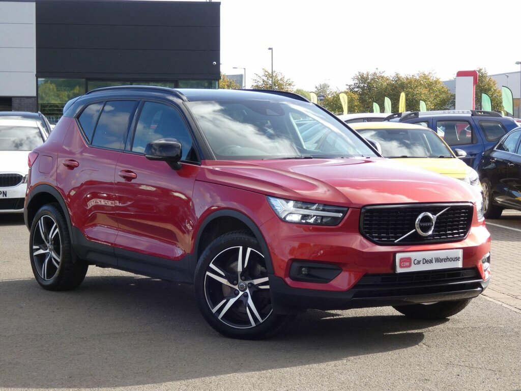 Volvo XC40 1.5H T5 Twin Engine Recharge 10.7Kwh R-design Red