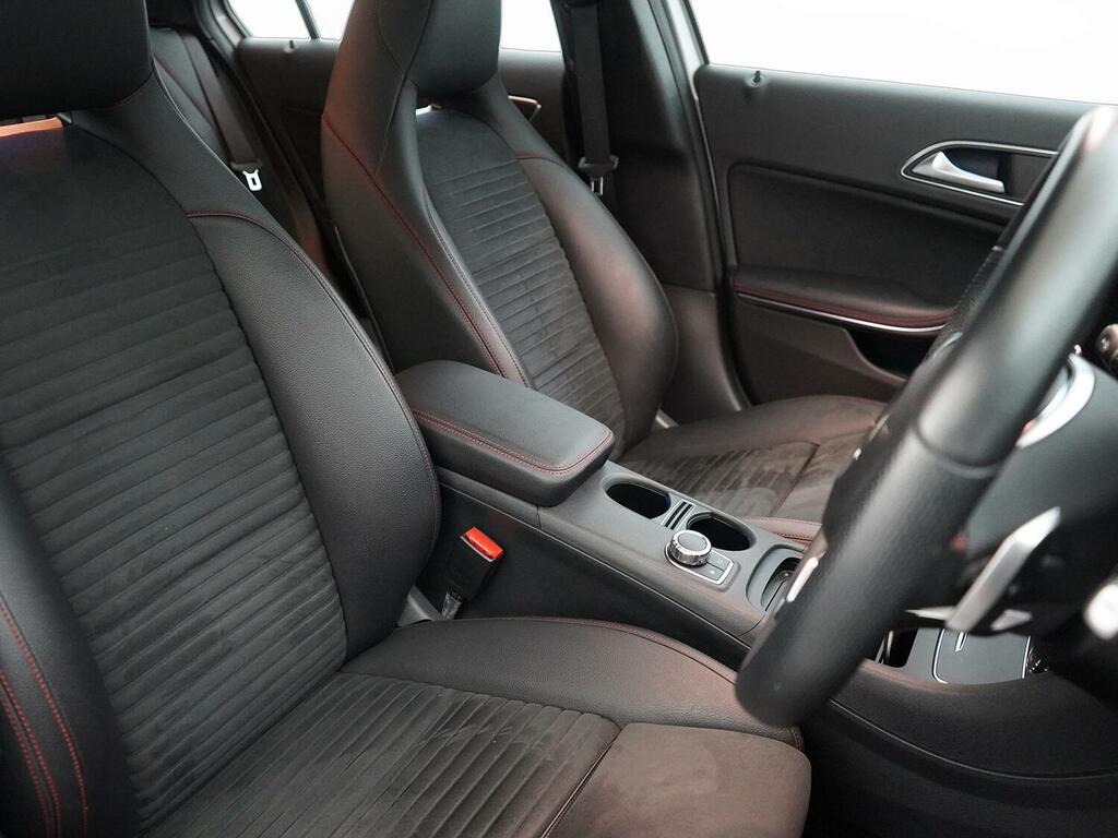 Mercedes-Benz A Class A160 Amg Line Premium  #16