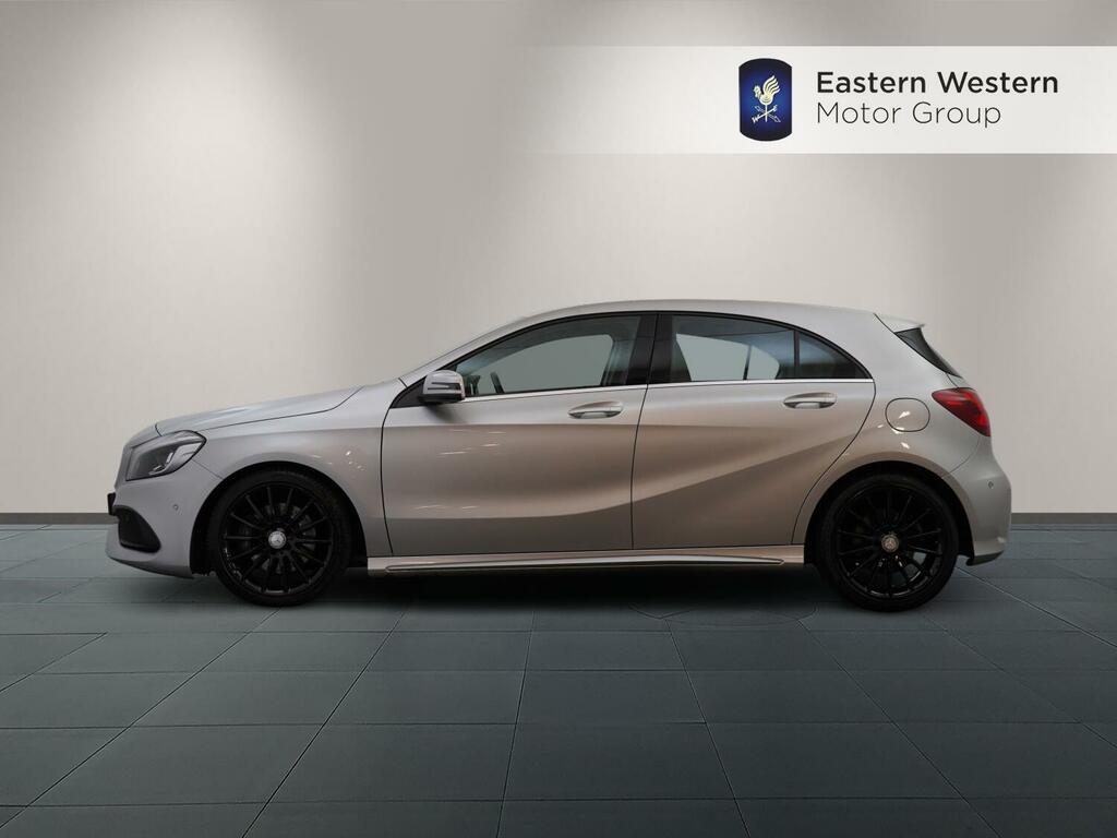 Mercedes-Benz A Class A160 Amg Line Premium  #8