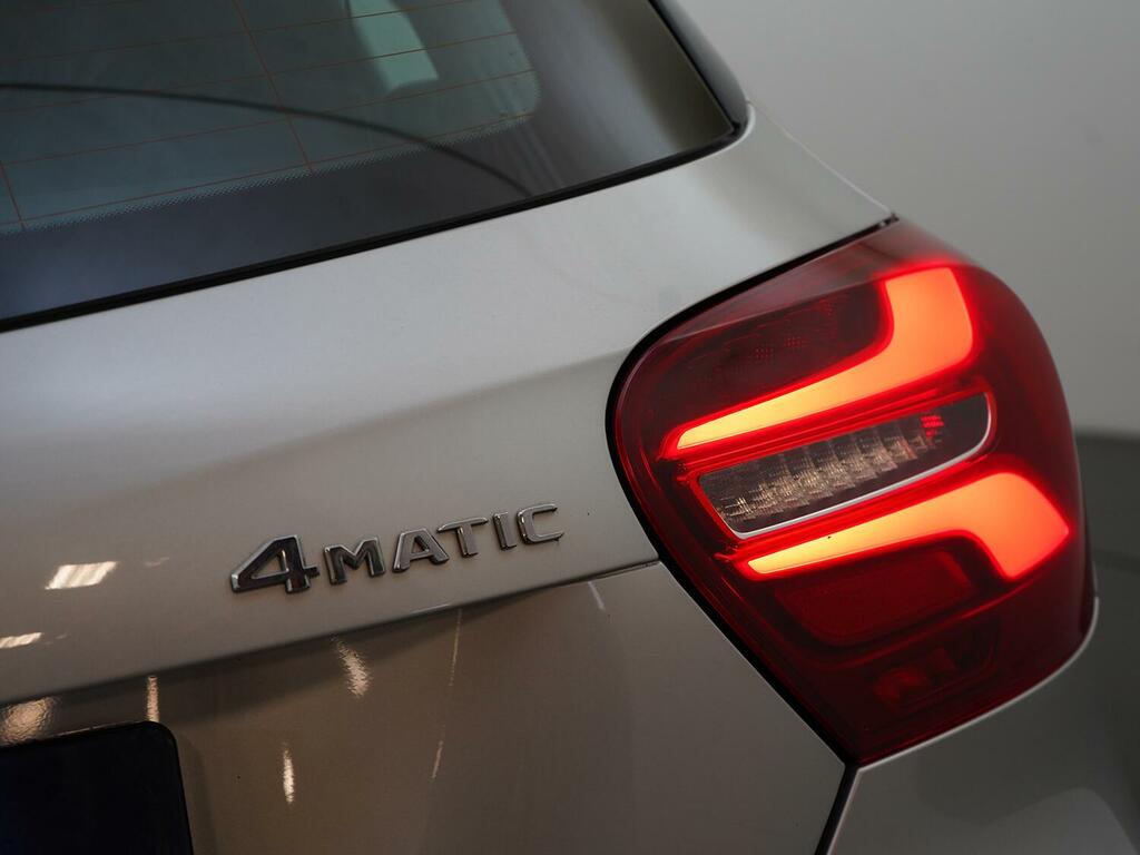 Mercedes-Benz A Class A160 Amg Line Premium  #19