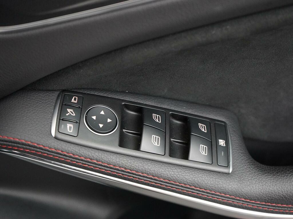 Mercedes-Benz A Class A160 Amg Line Premium  #30