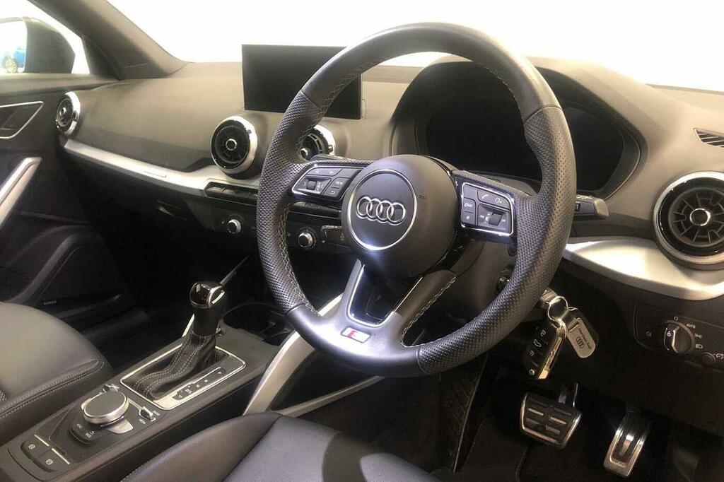 Audi Q2 S Line 35 Tfsi 150 Ps S Tronic Grey #6