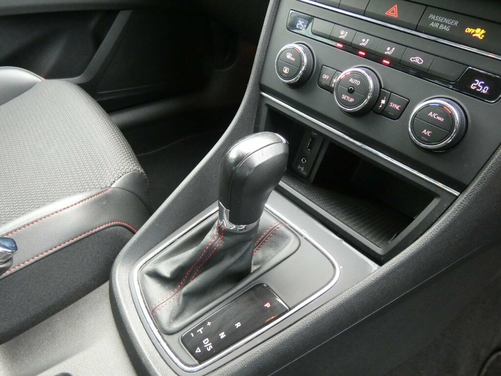 Seat Leon 2.0 Tdi Fr Euro 6 Ss Black #11
