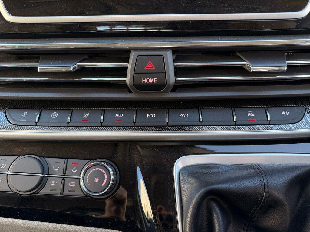 Maxus Deliver 9 9 2.0 D20 Lux Panel Van Fwd L3 H Blue #11