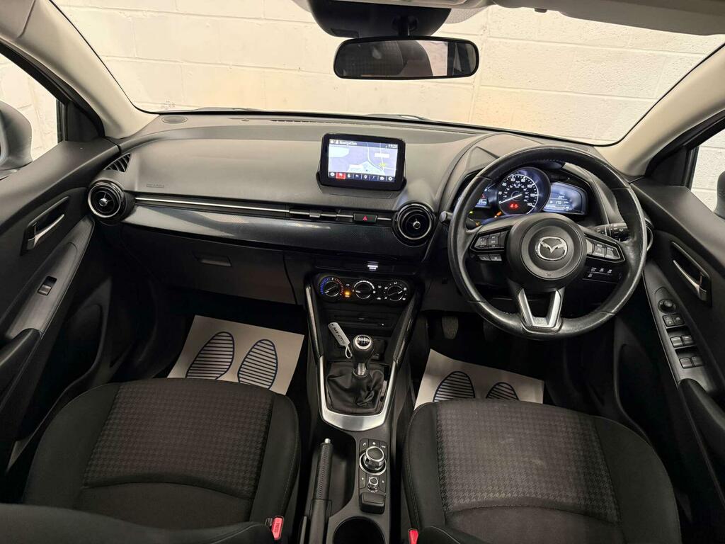 Mazda 2 Se-l Nav White #2