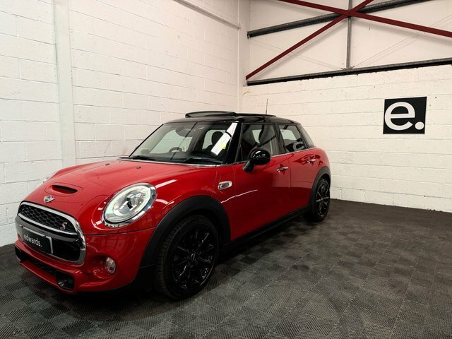 Mini Hatch 2.0 Cooper S Hatchback Euro 6 S S LP66MVE Red #2