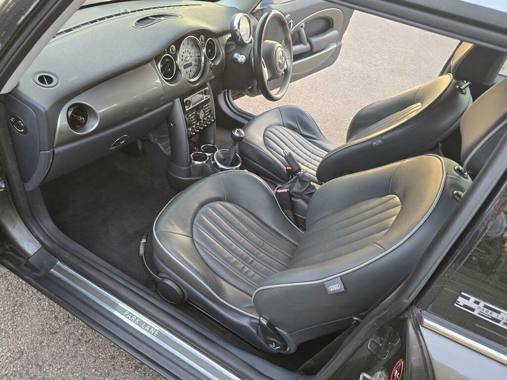 Mini Hatch Cooper Hatchback Black #26