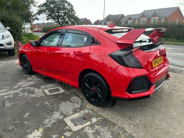 Honda Civic 1.0 Vtec Turbo Se Hatchback Euro Red #2