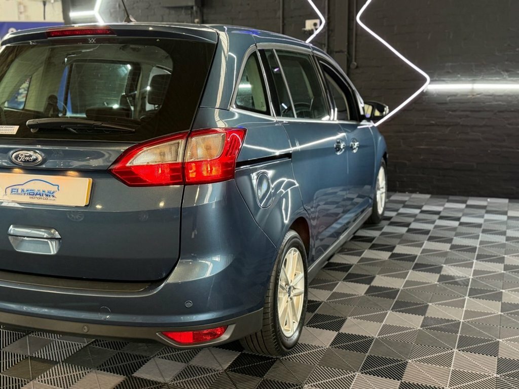 Ford C-Max 1.0T Ecoboost Titanium Red #25