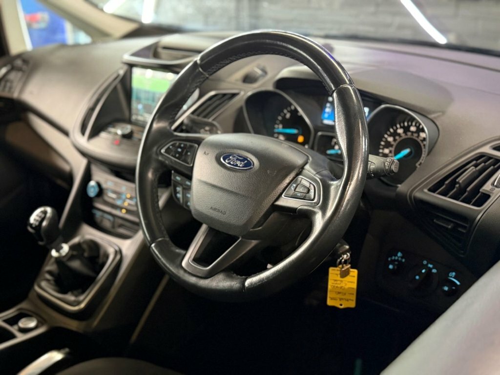Ford C-Max 1.0T Ecoboost Titanium Red #26