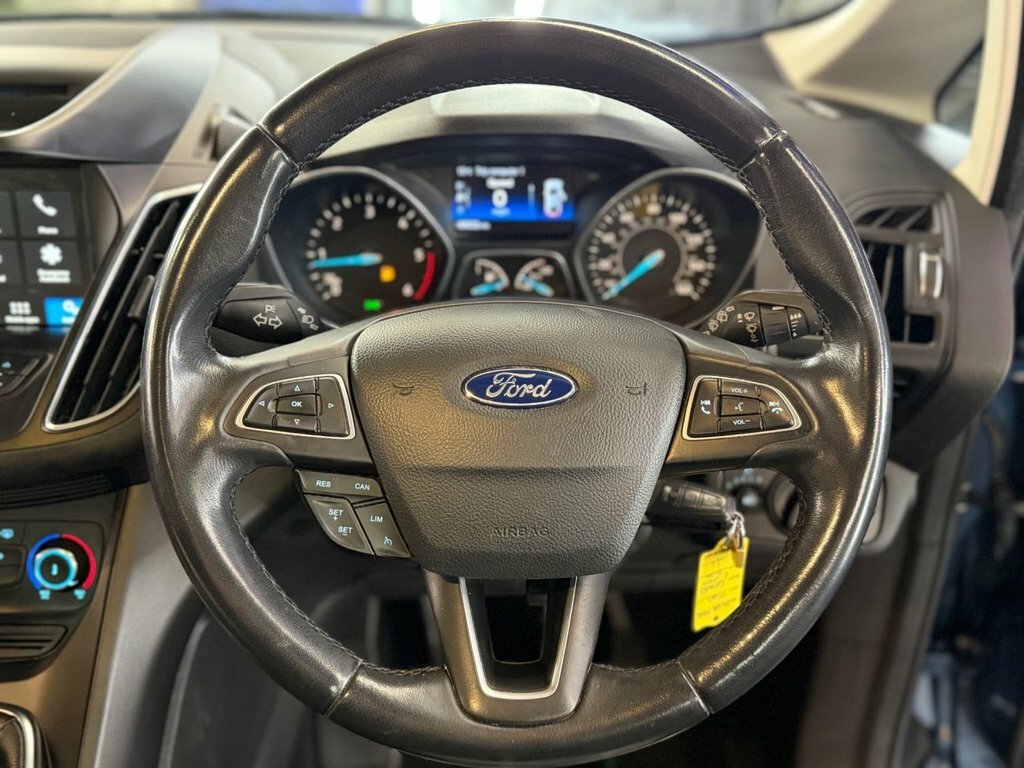 Ford C-Max 1.0T Ecoboost Titanium Red #14