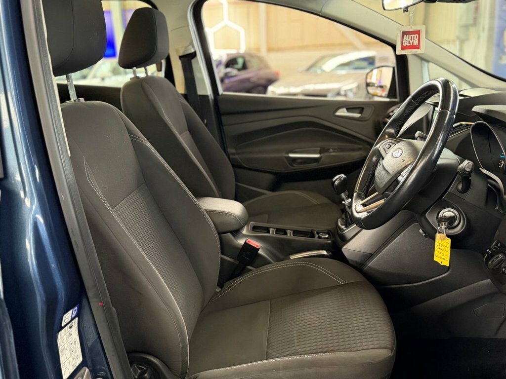 Ford C-Max 1.0T Ecoboost Titanium Red #27