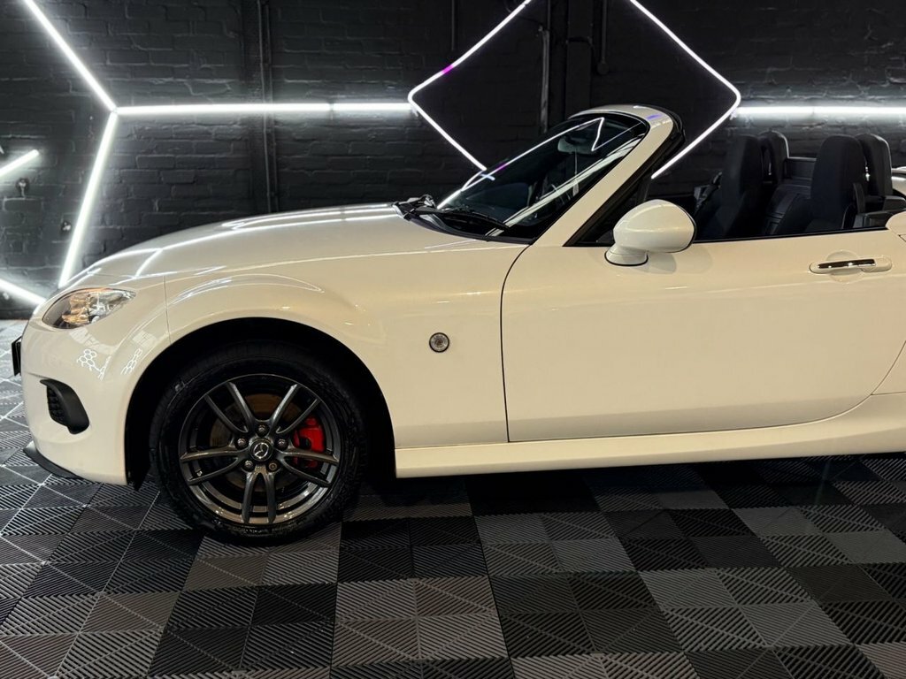 Mazda MX-5 1.8L Se White #6