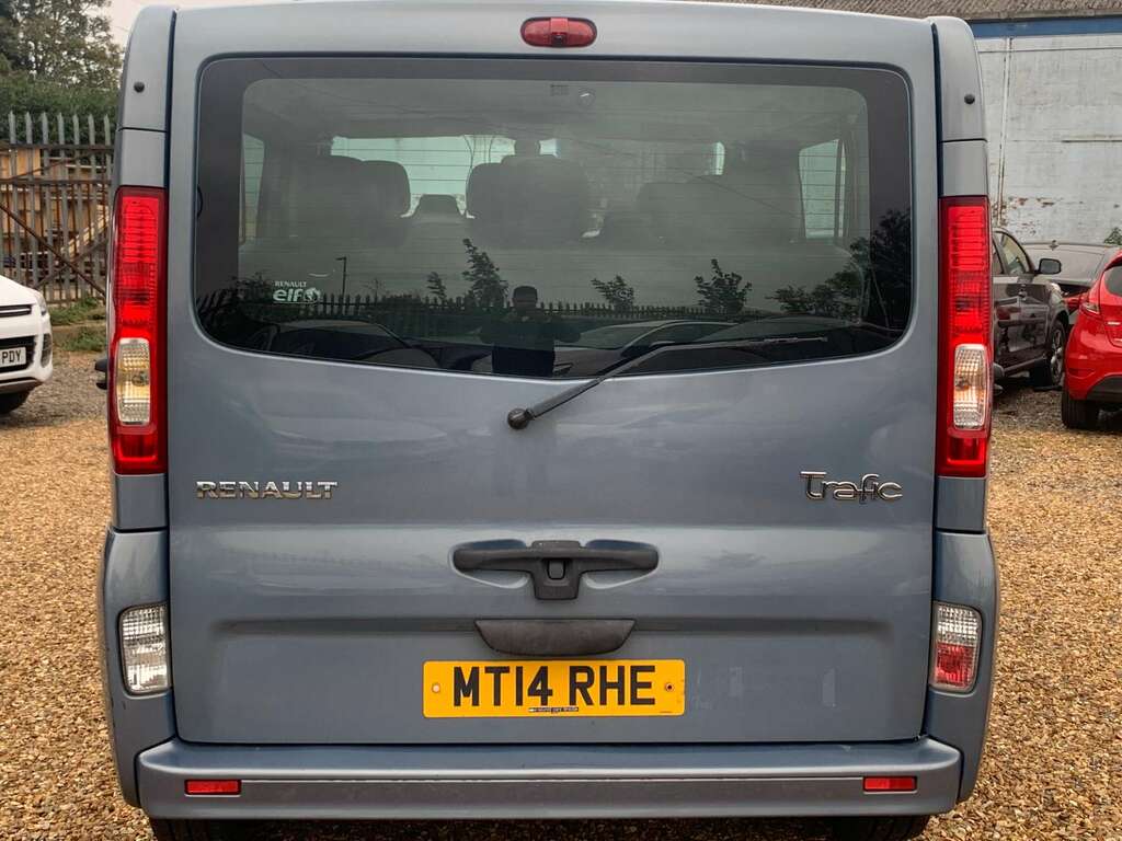 Renault Trafic Sl27 2.0 Td Dci Sl27 Sport 9 Seats Blue #6