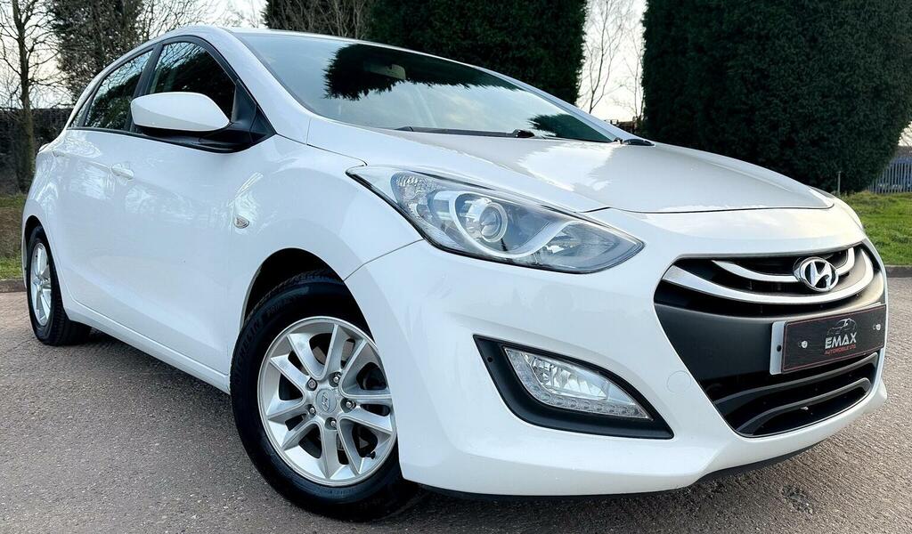 Hyundai I30 1.6 Crdi Style Nav Euro 5 White #4