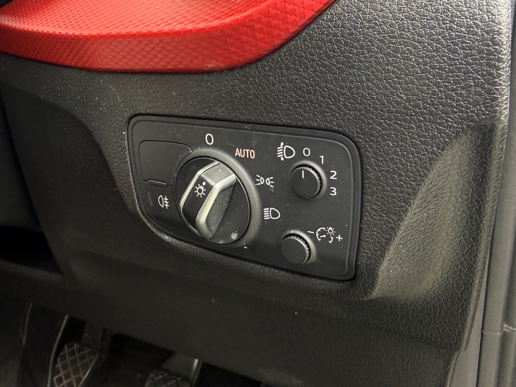 Audi Q2 30 Tdi Sport S Tronic Red #30