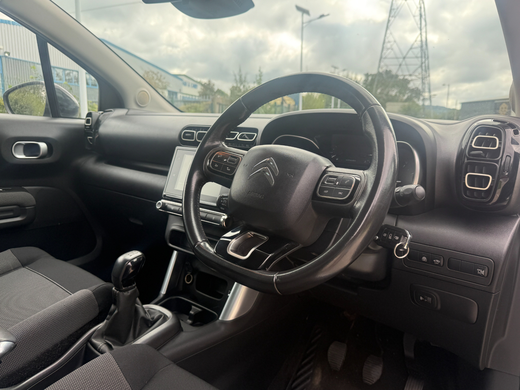Audi Q2 30 Tdi Sport S Tronic Red #25
