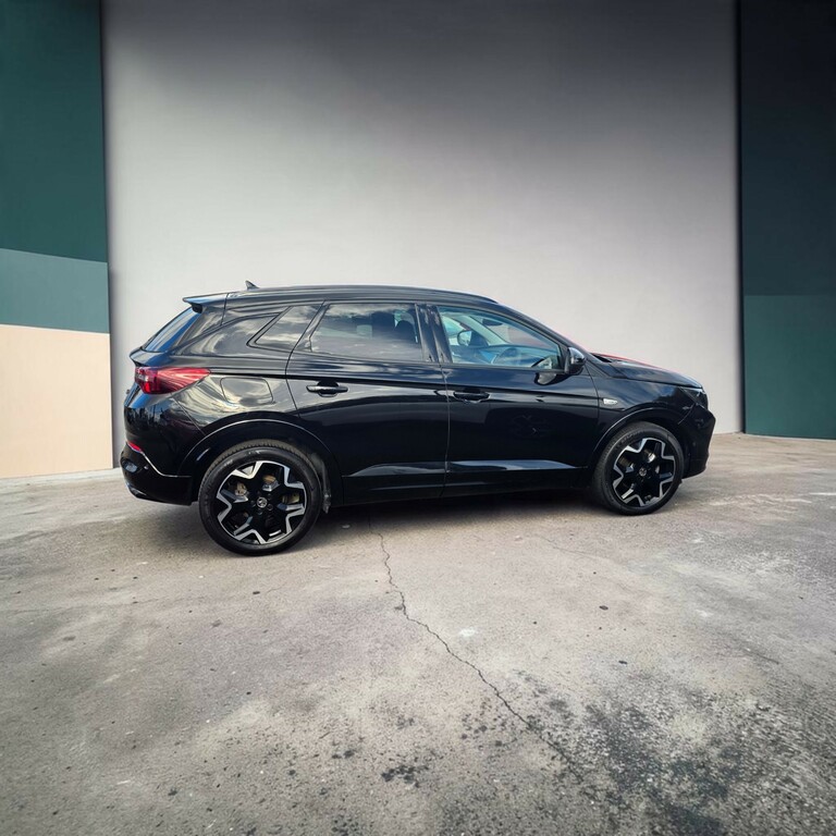Vauxhall Grandland Turbo Ultimate Edition Suv 74 Reg Black #5