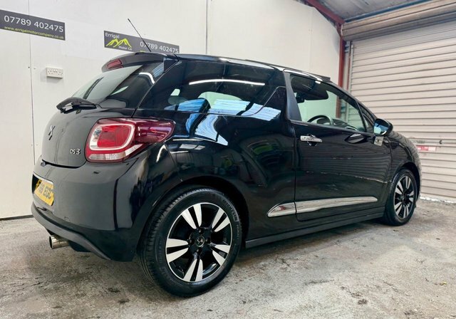 DS DS 3 2017 1.2 Puretech Chic Hatchback Black #2