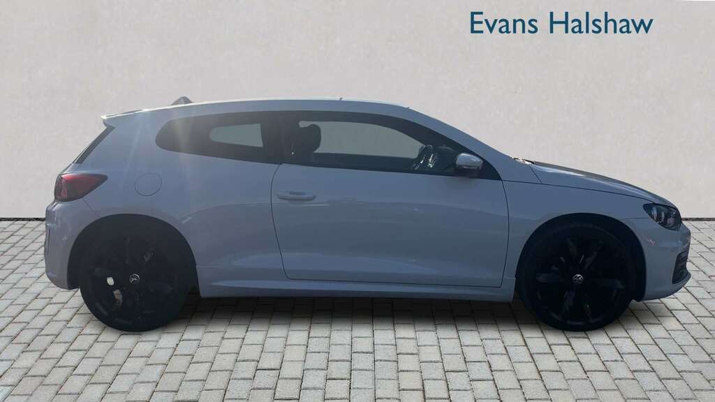 Volkswagen Scirocco 2.0 Tdi Bluemotion Tech R-line Dsg 2015 White #3
