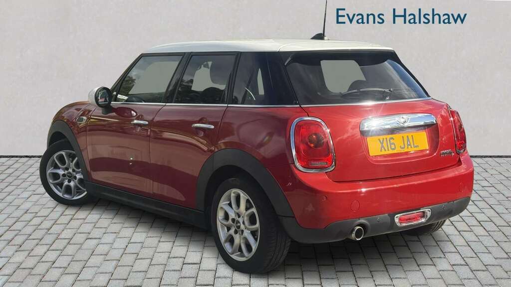 Mini Hatch 1.5 Cooper D 2014 Red #2