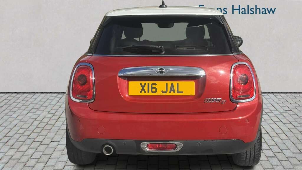 Mini Hatch 1.5 Cooper D 2014 Red #3